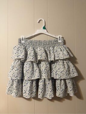 ROMWE White Floral Tiered Ruffle Mini Skirt